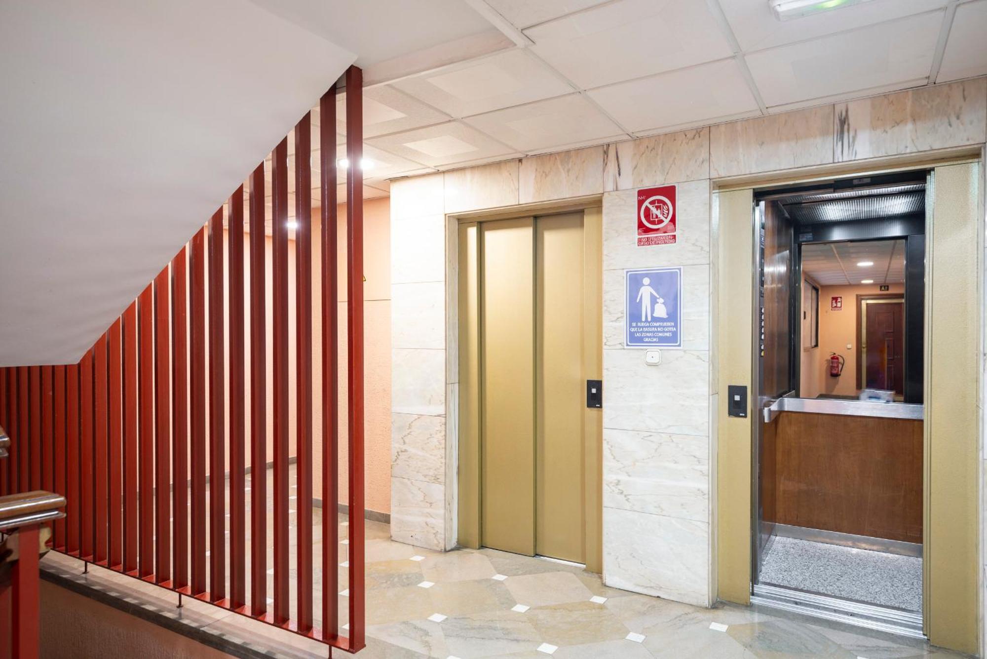 Ronda Suites 193 Junto A Hospitales Y Cerca Centro Con Parking Gratis Granada Exterior photo